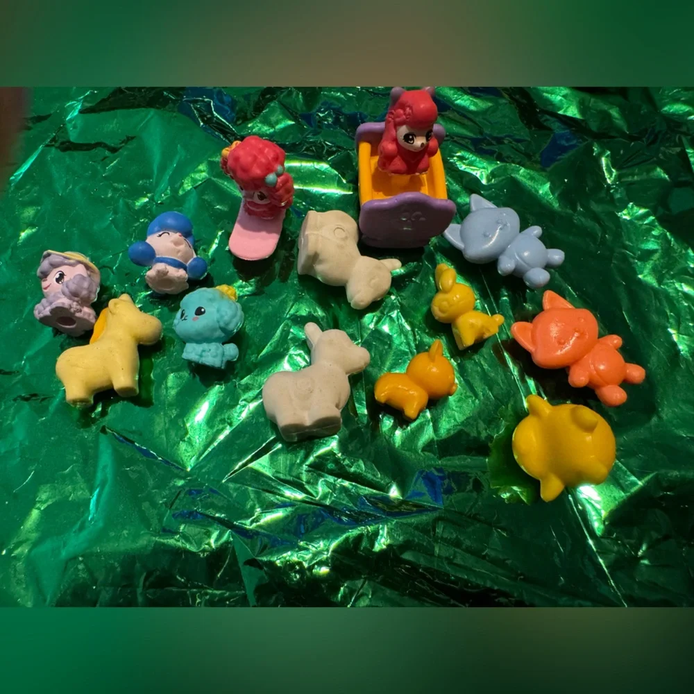 Mini figures squinkies, shopkins, misc